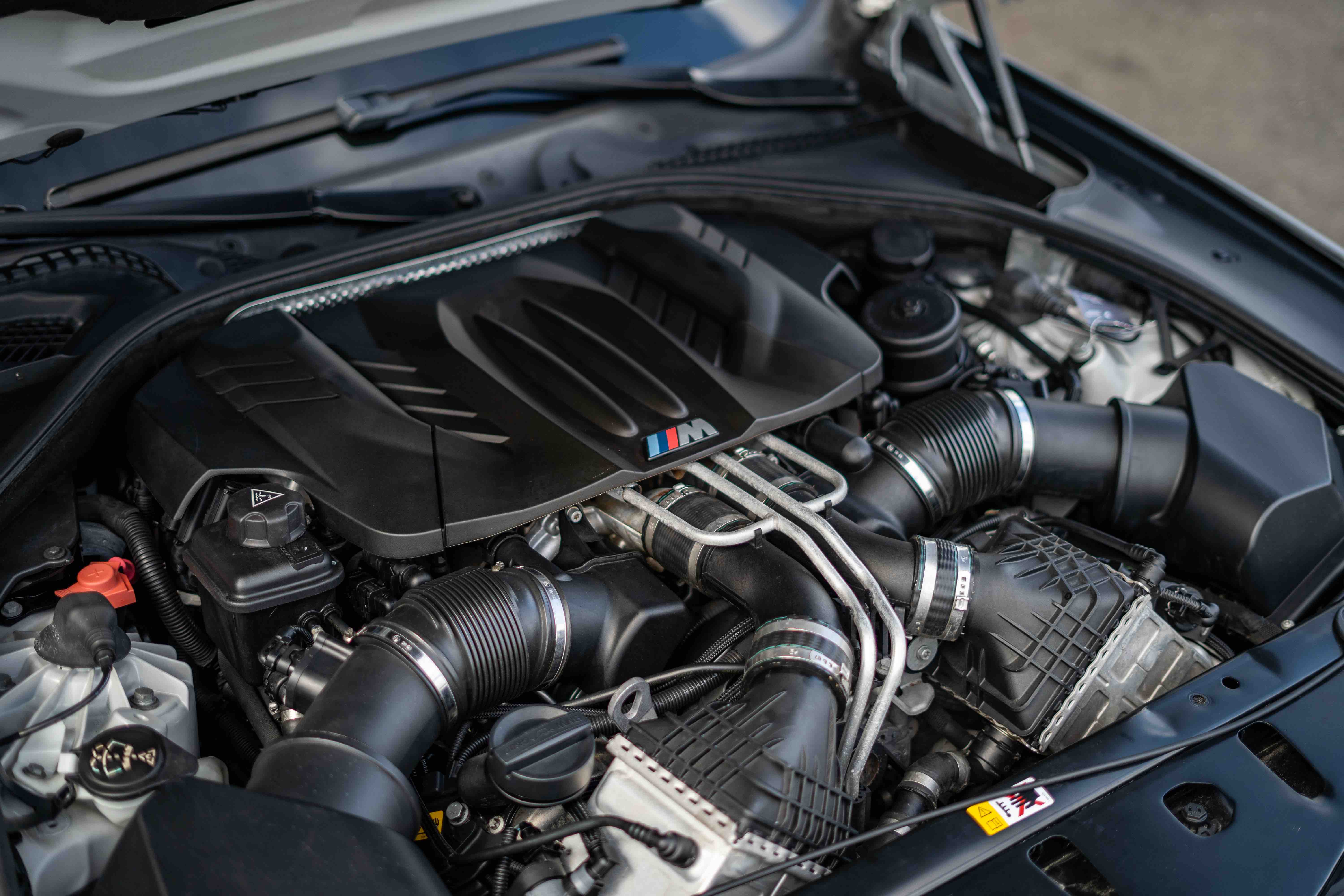 BMW SERIE 5 (F10) M5 4.4 V8 BITURBO 560 ch