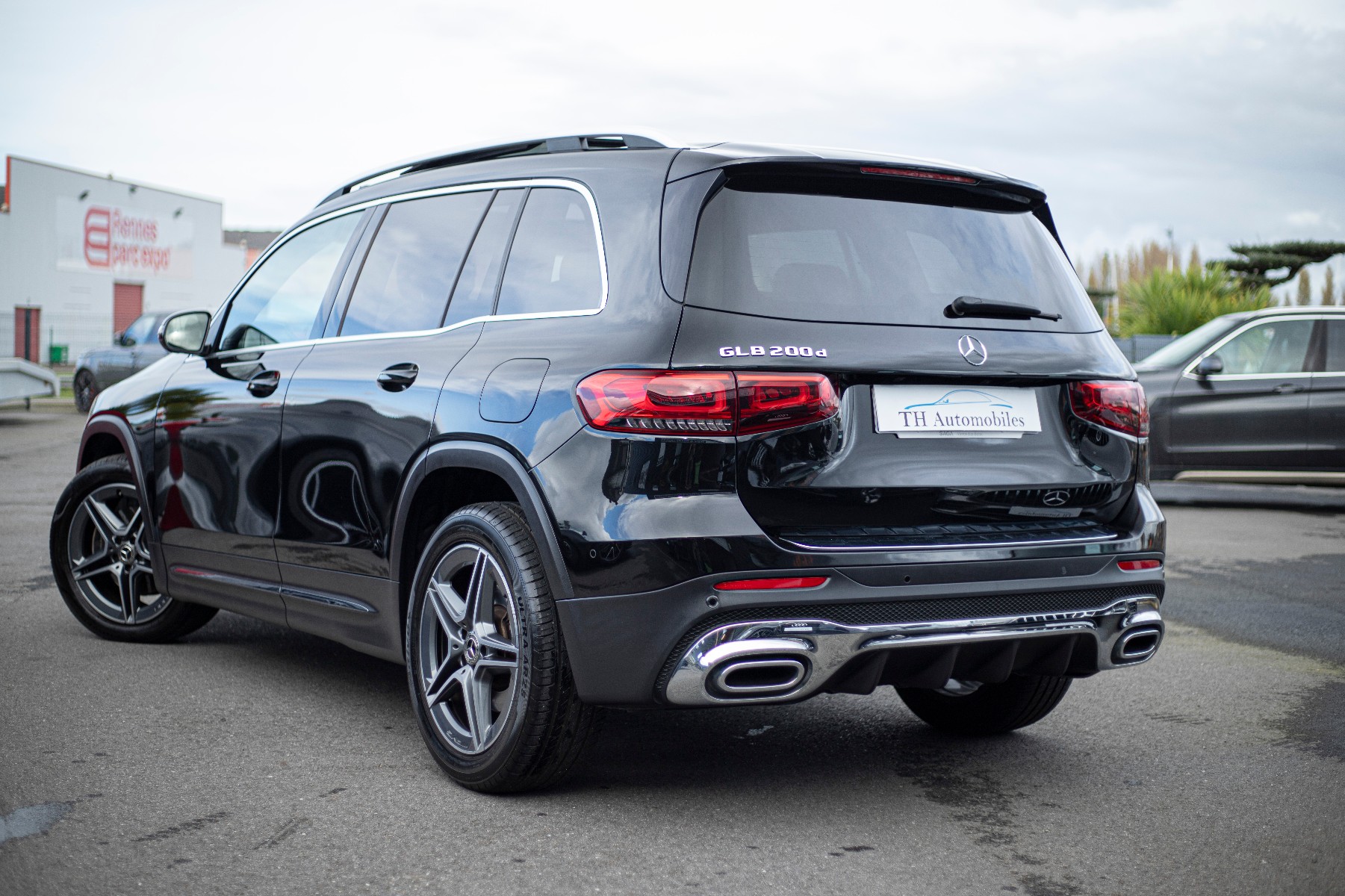 MERCEDES GLB 200 D AMG LINE