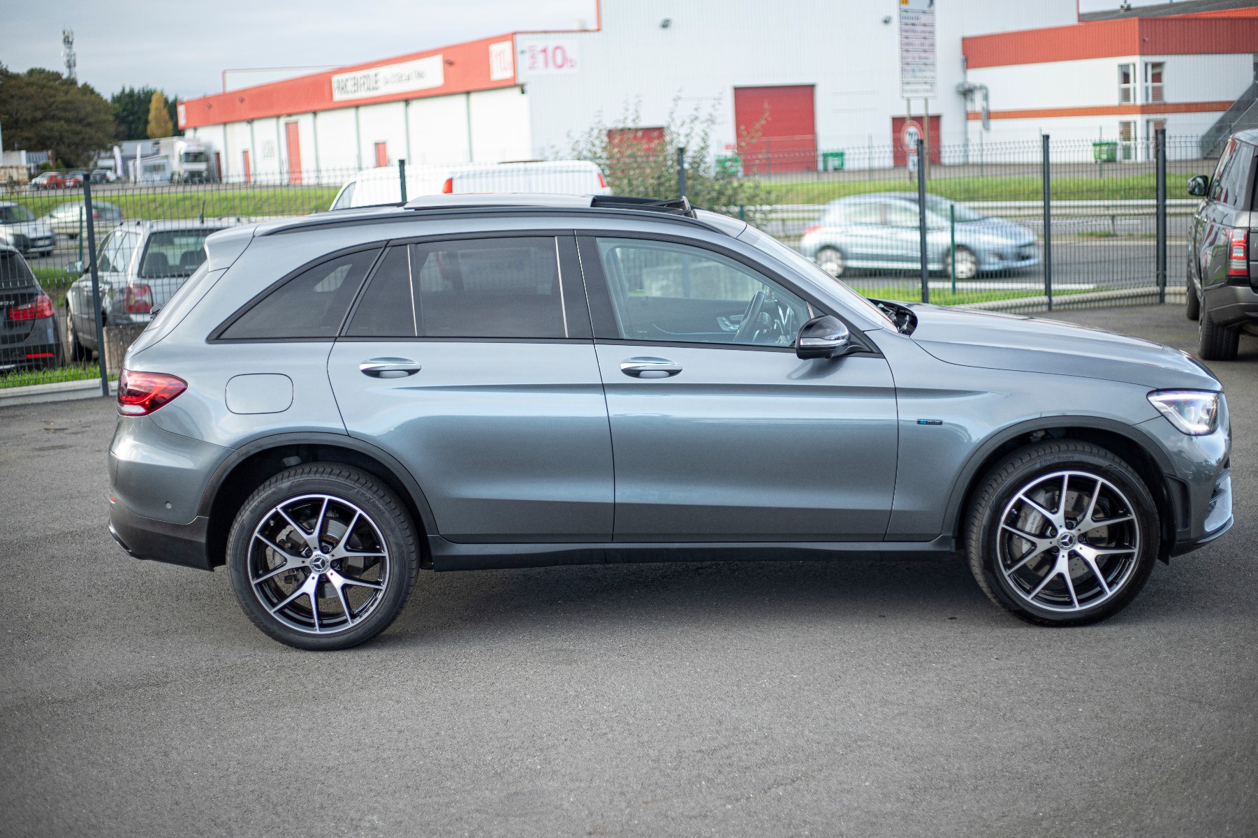 MERCEDES GLC (2) 2.0 300 DE 4MATIC AMG LINE 9G-TRONIC