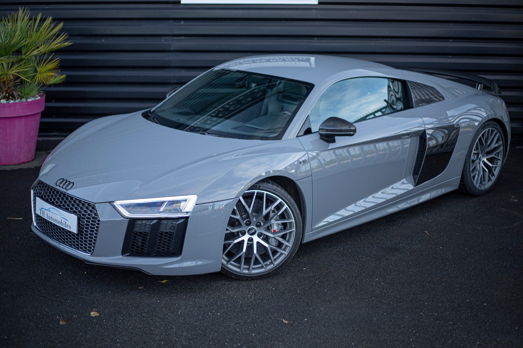 AUDI R8 V10 PLUS 5.2 FSI 610 S TRONIC 7 QUATTRO