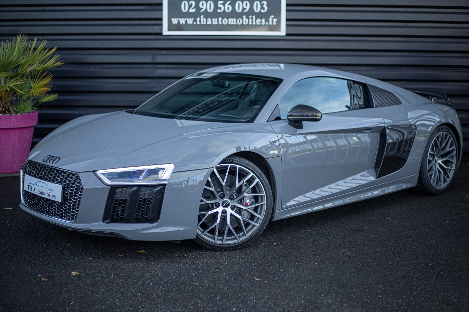 AUDI R8 V10 PLUS 5.2 FSI 610 S TRONIC 7 QUATTRO