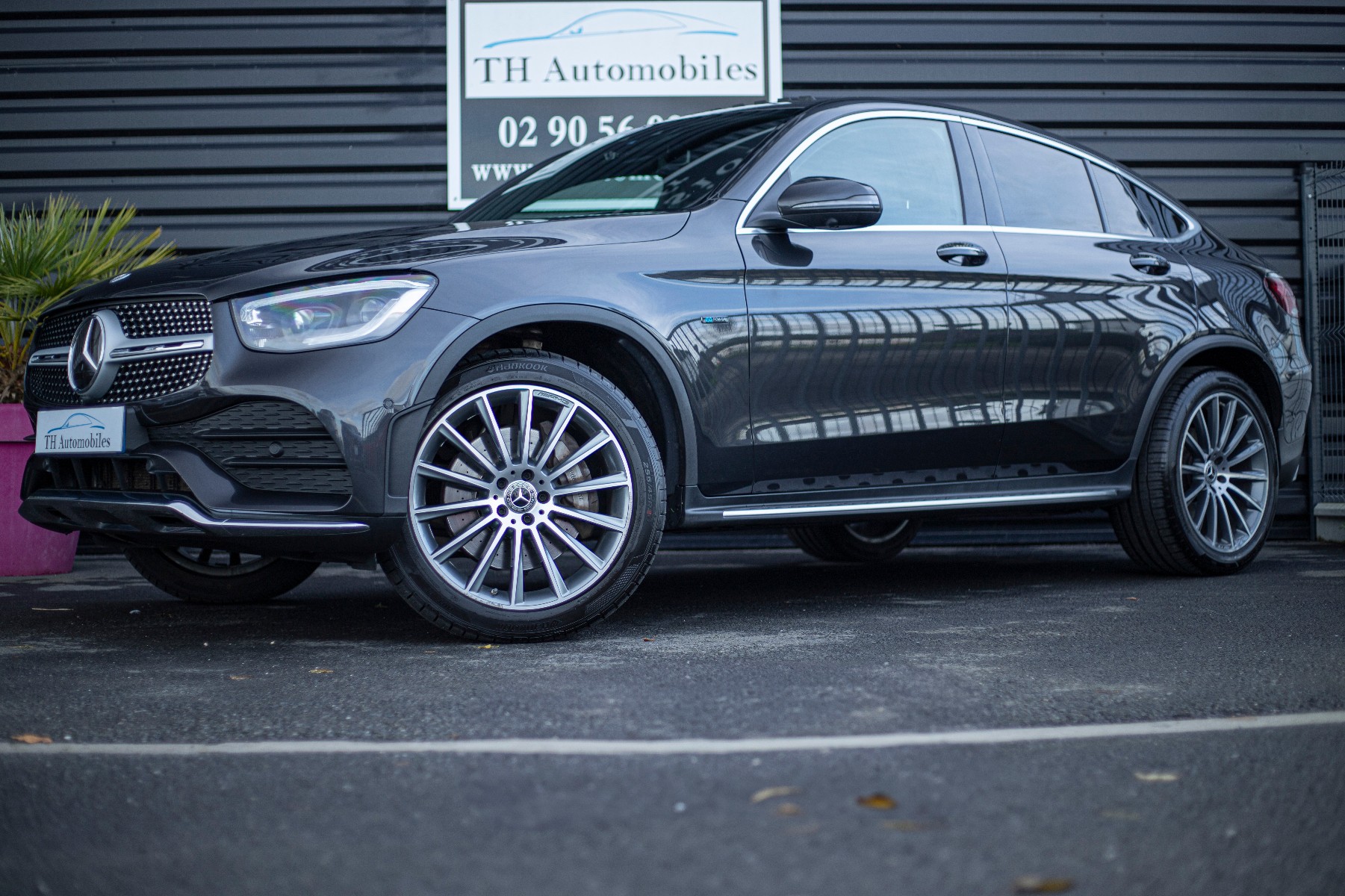 MERCEDES GLC COUPE (2) 300 E 4MATIC AMG LINE 9G-TRONIC