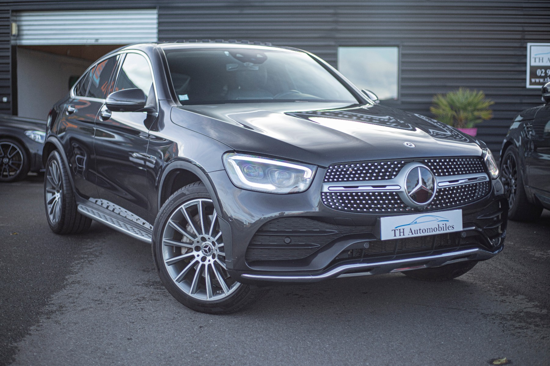 MERCEDES GLC COUPE (2) 300 E 4MATIC AMG LINE 9G-TRONIC