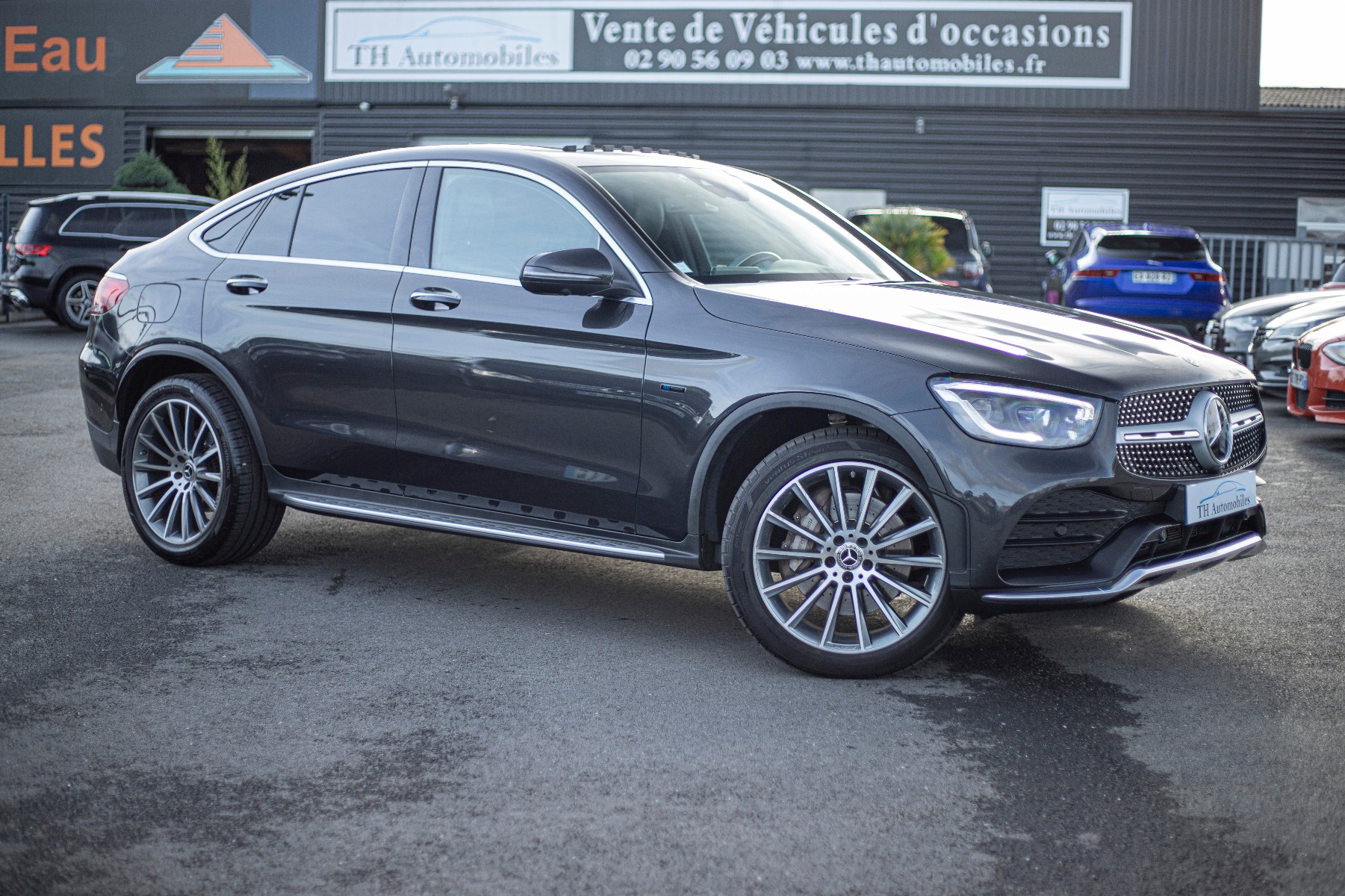 MERCEDES GLC COUPE (2) 300 E 4MATIC AMG LINE 9G-TRONIC