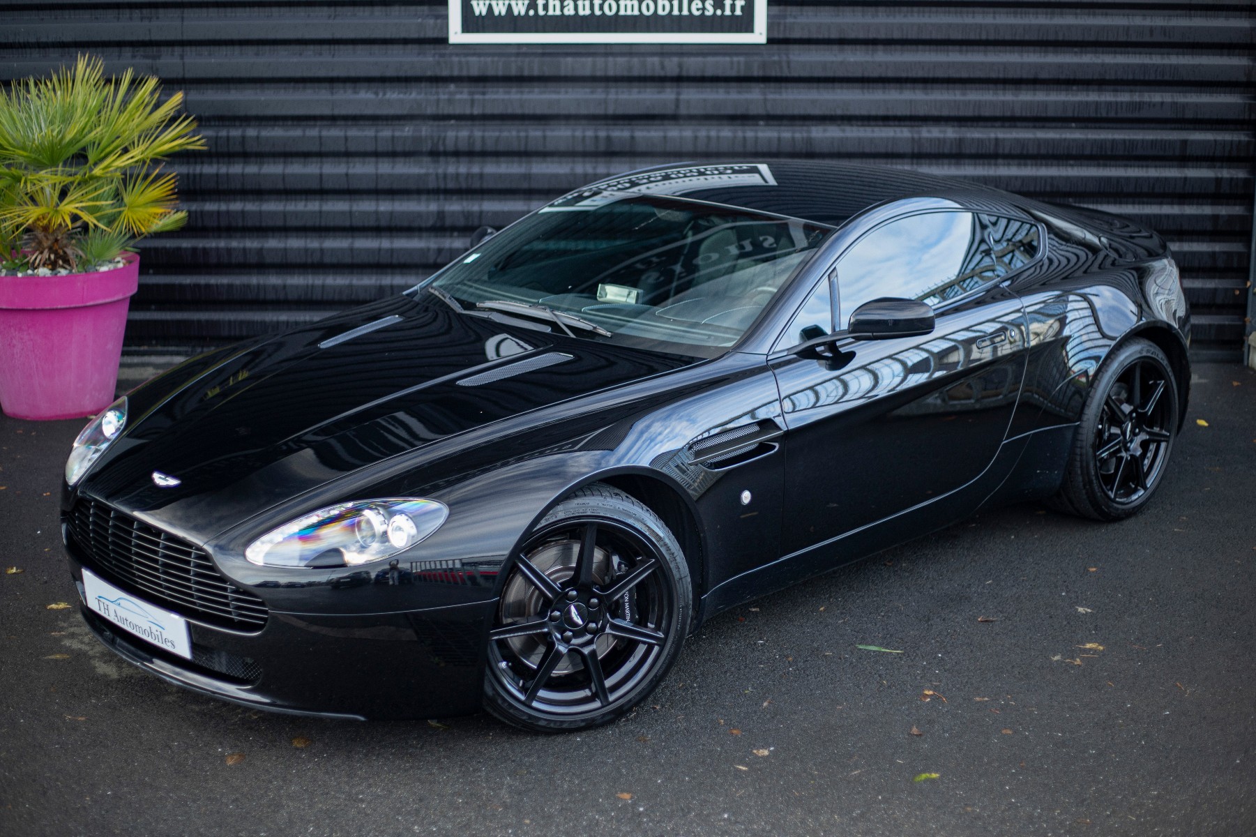 ASTON MARTIN VANTAGE - COUPE V8 SEQUENTIELLE