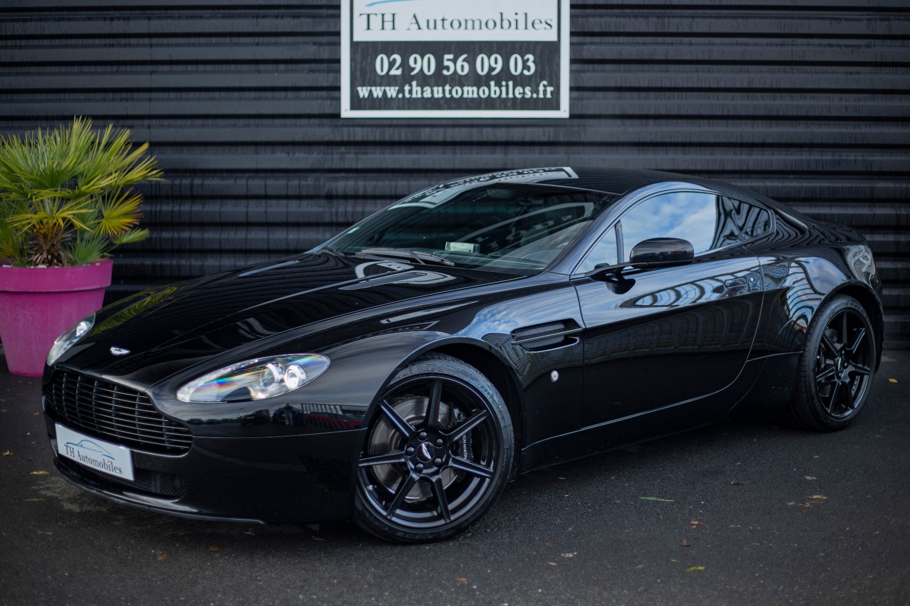 ASTON MARTIN VANTAGE - COUPE V8 SEQUENTIELLE