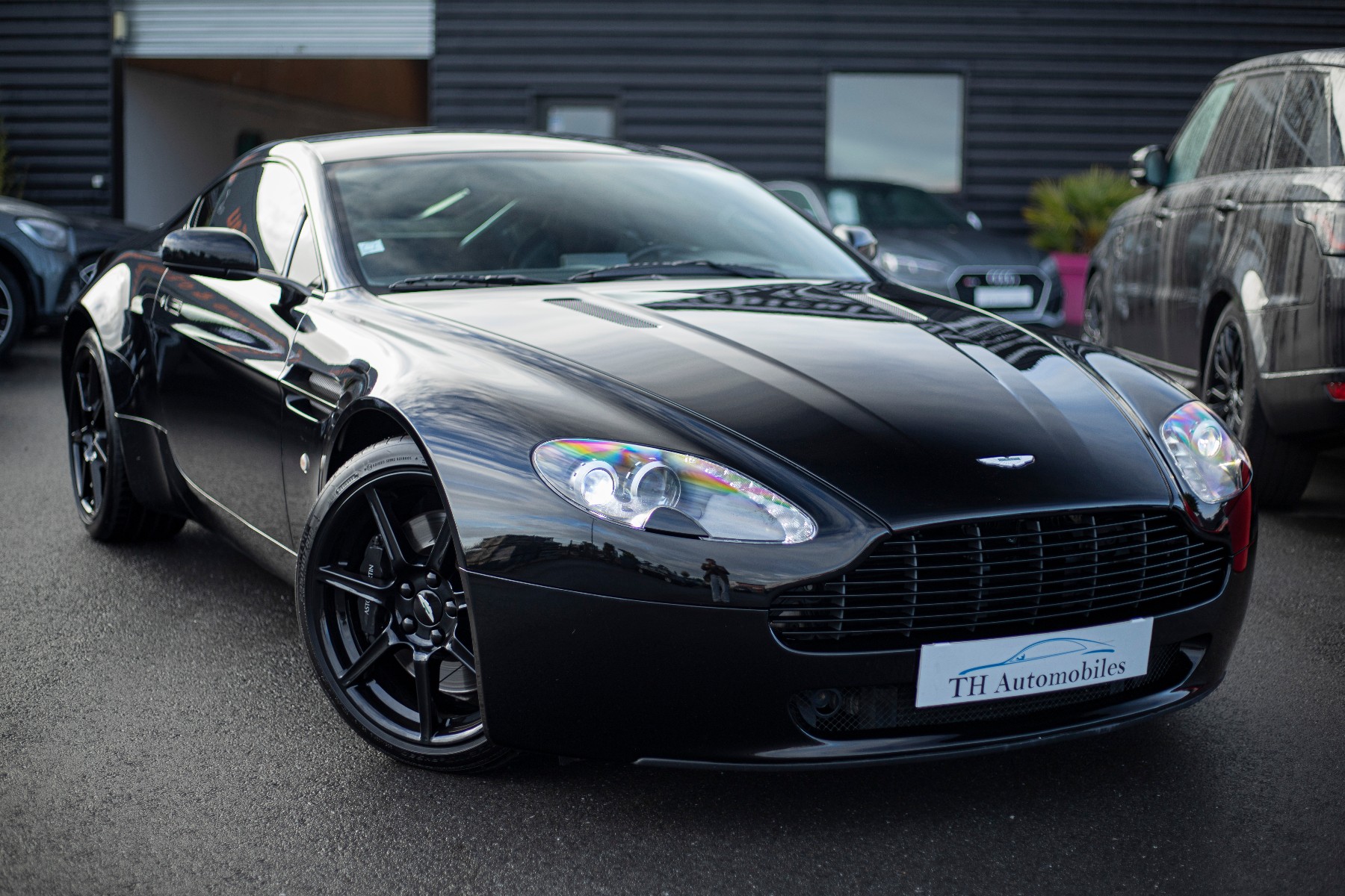 ASTON MARTIN VANTAGE - COUPE V8 SEQUENTIELLE