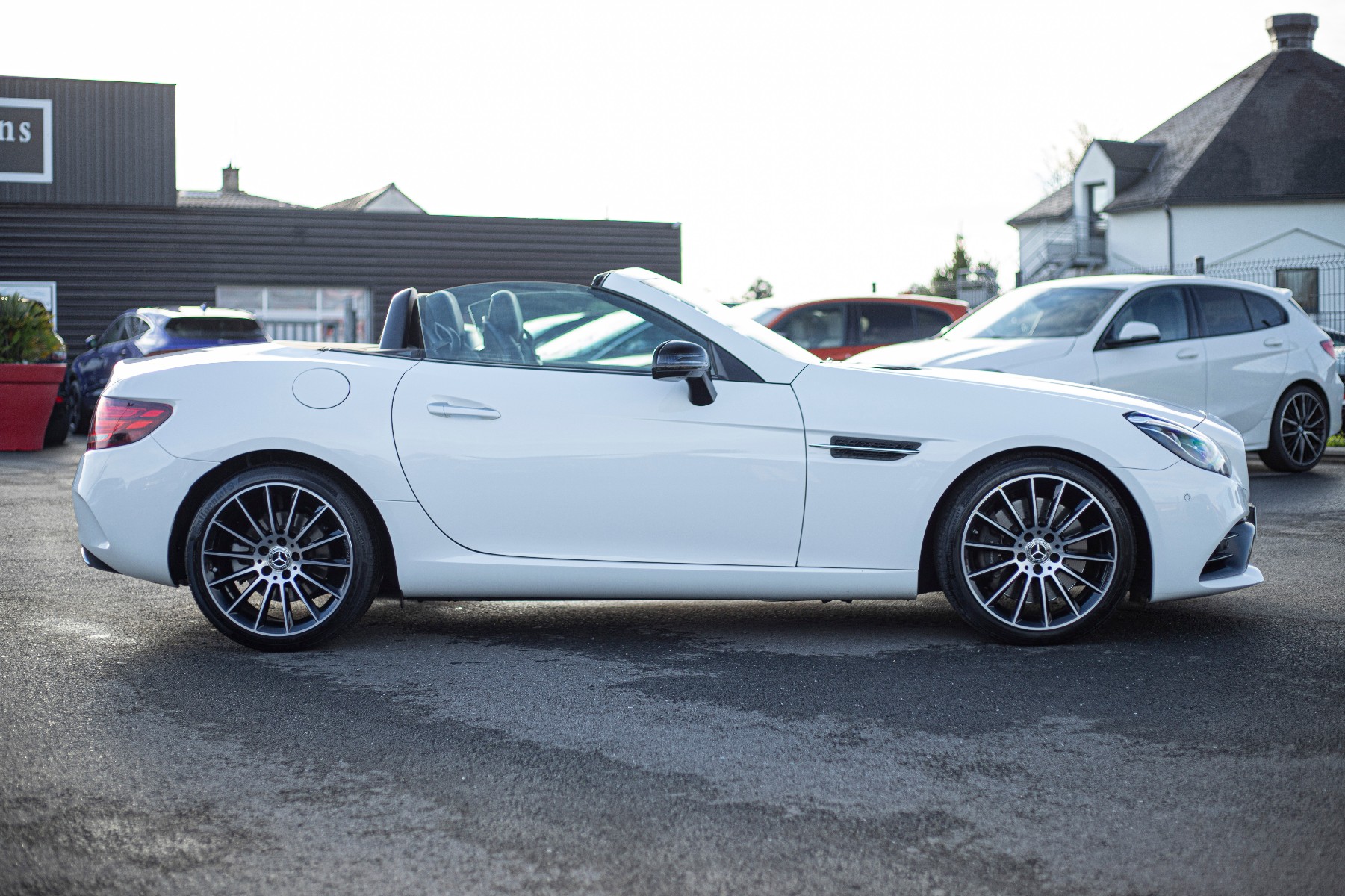 MERCEDES SLC 300 FASCINATION 9G-TRONIC AMG LINE