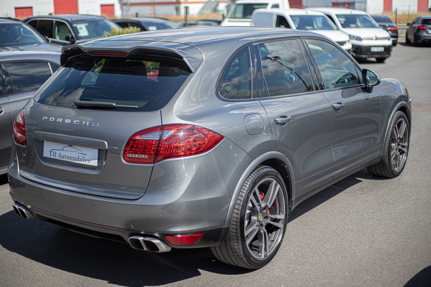 PORSCHE CAYENNE II 4.8 V8 TURBO 550 S TIPTRONIC