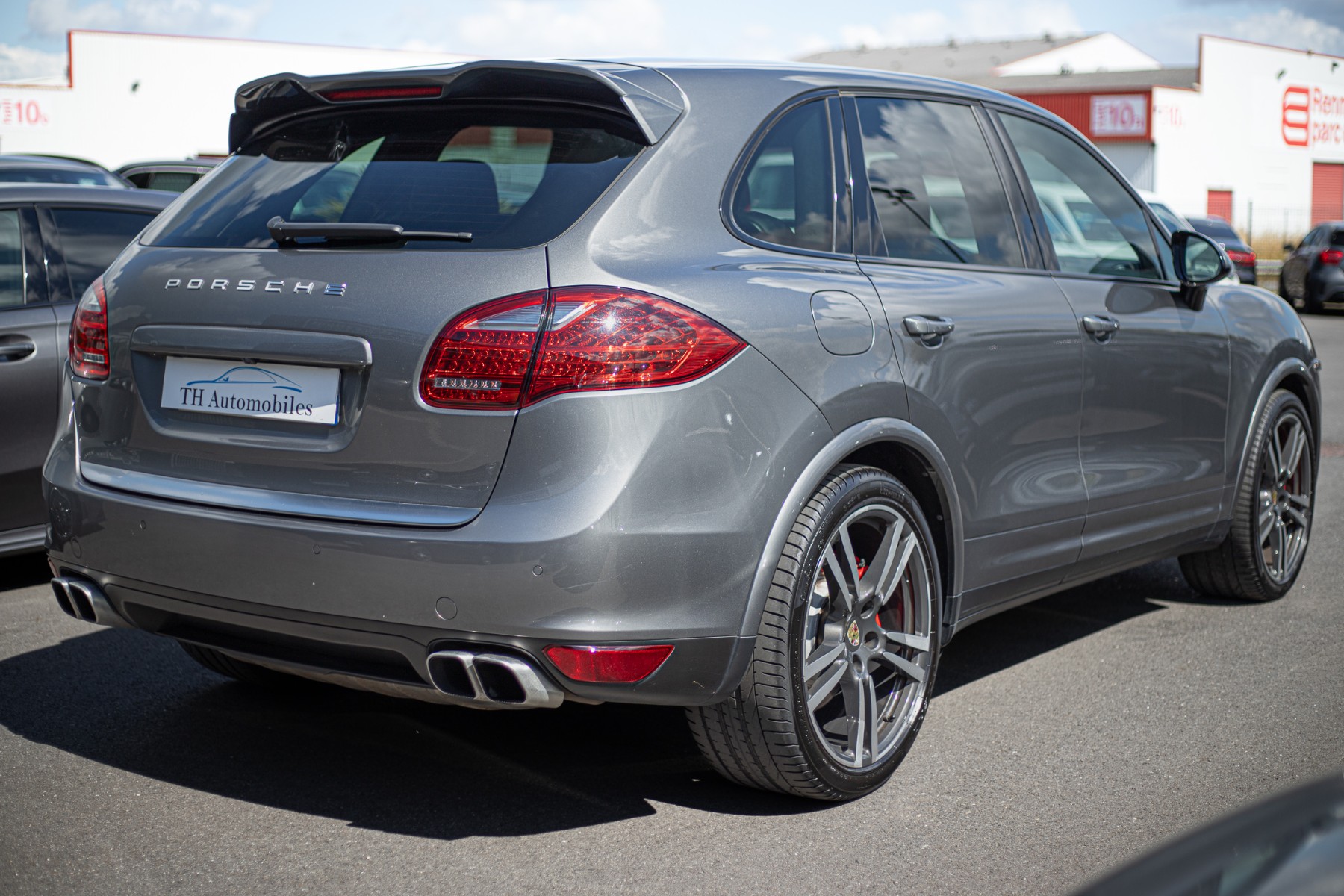 PORSCHE CAYENNE II 4.8 V8 TURBO 550 S TIPTRONIC