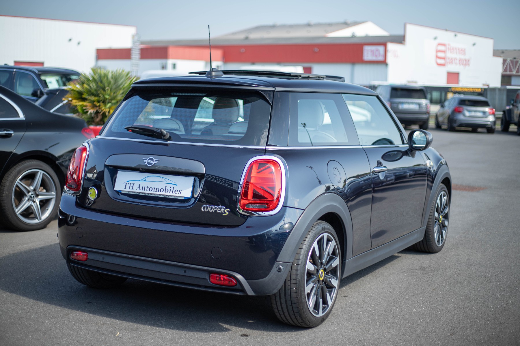 MINI MINI III (F56) 2.0 COOPER 184 SE FINITION YOURS BVA 32.6 KWH