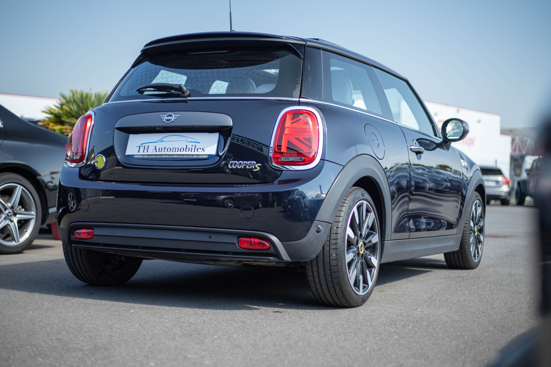 MINI MINI III (F56) 2.0 COOPER 184 SE FINITION YOURS BVA 32.6 KWH